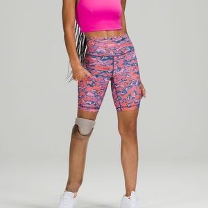 NWT Lululemon High Rise Wunder Train Shorts 8” SIZE 6